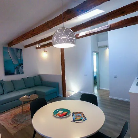 Apartment Sea Carera
